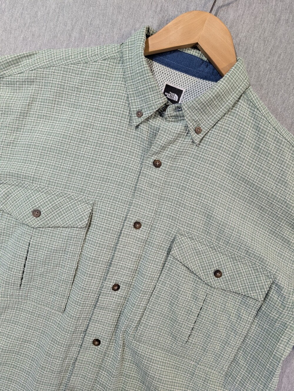 The North Face Outdoor Plaid Shirt Men's Medium Green Polyester Nylon Blend